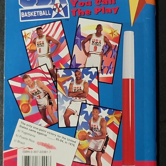 Vintage 1992 USA Basketball Dream Team book. - Picture 2 of 7